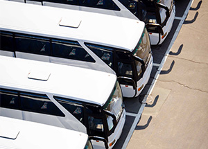 Dicas para trafegar melhor com caminhões e ônibus nas estradas