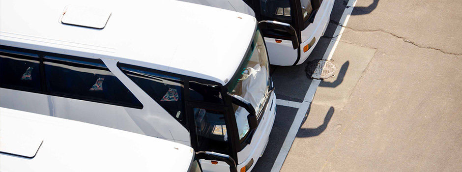 Dicas para trafegar melhor com caminhões e ônibus nas estradas