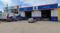 Caminhão do Força Técnica estacionado na filial de Maceió
